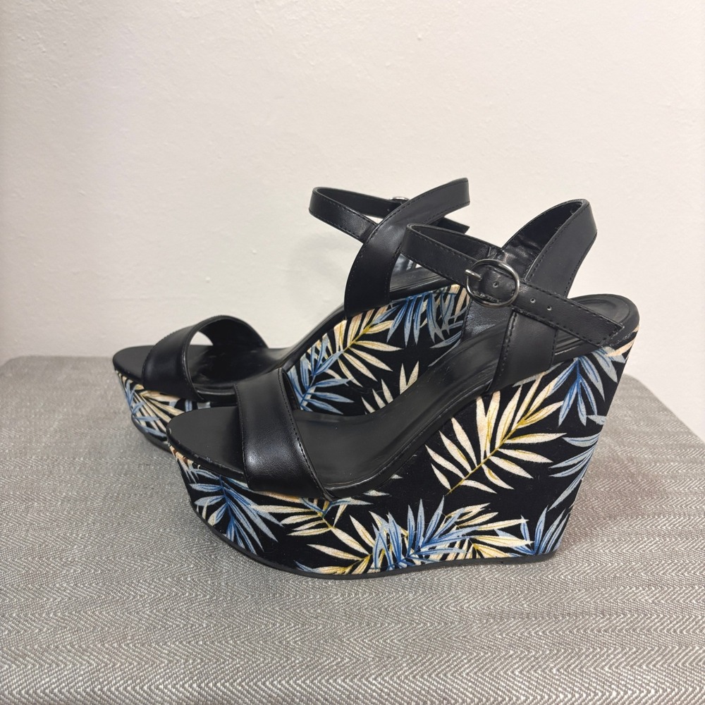 Charlotte Russe Wedge Sandals Womens 8.5 Black Tropical Palm Leaf Platform Heels